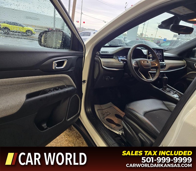 Jeep Compass Vehicle Full-screen Gallery Image 7