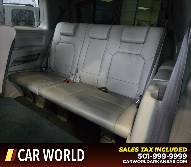 Honda Pilot Vehicle Full-screen Gallery Image 11