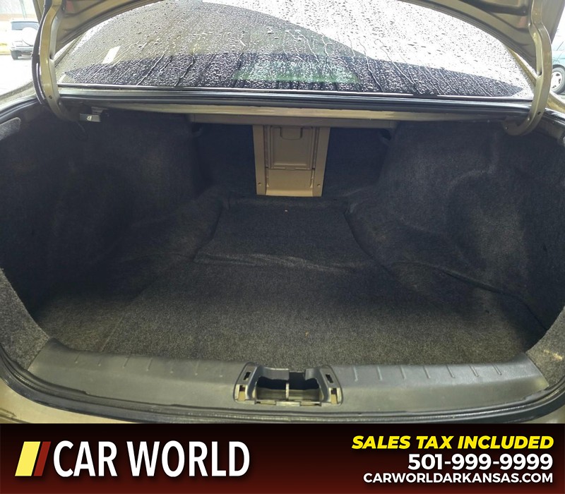 Honda Accord Sedan Vehicle Full-screen Gallery Image 13