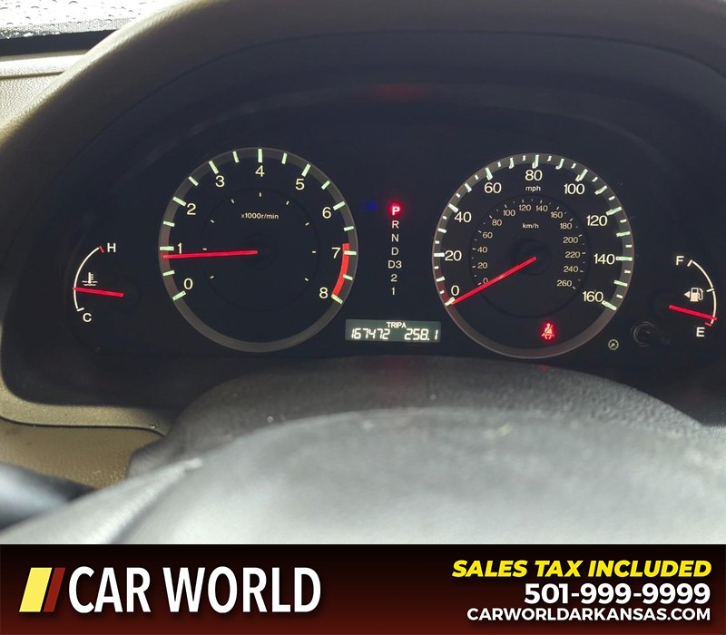 Honda Accord Sedan Vehicle Full-screen Gallery Image 16