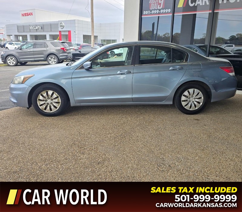 Honda Accord Sedan Vehicle Full-screen Gallery Image 4