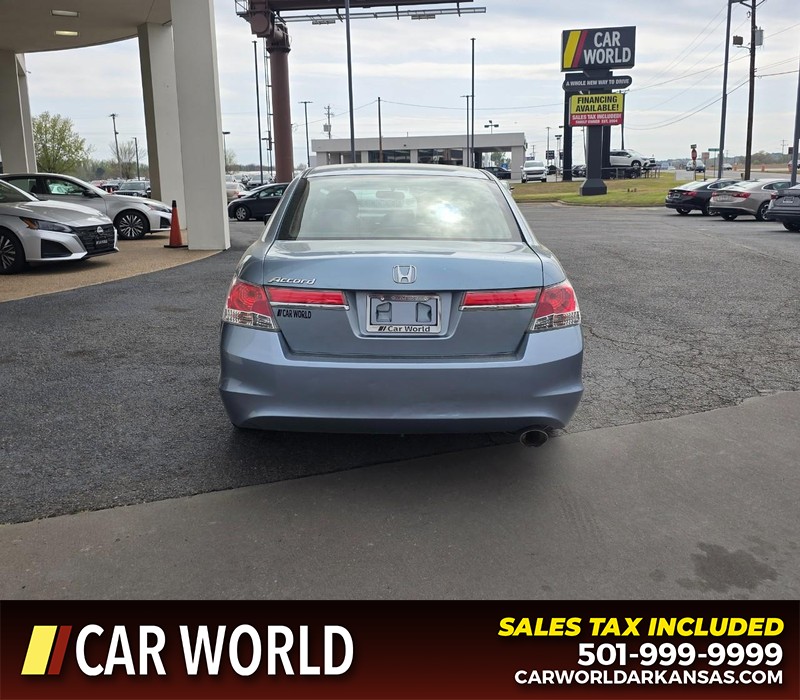 Honda Accord Sedan Vehicle Full-screen Gallery Image 5