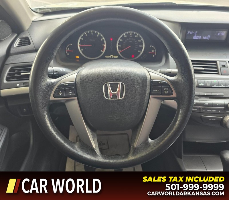 Honda Accord Sedan Vehicle Full-screen Gallery Image 14