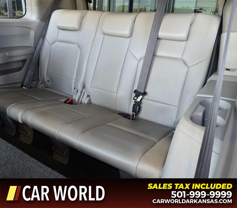 Honda Pilot Vehicle Full-screen Gallery Image 11