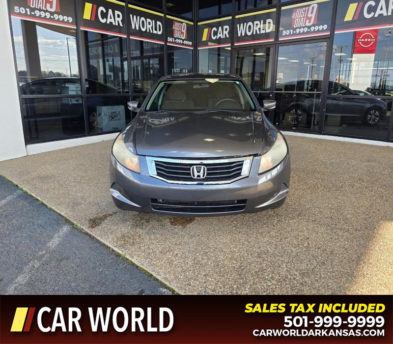Honda Accord Sedan Vehicle Full-screen Gallery Image 2