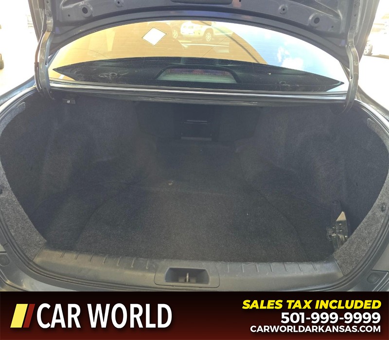 Honda Accord Sedan Vehicle Full-screen Gallery Image 13