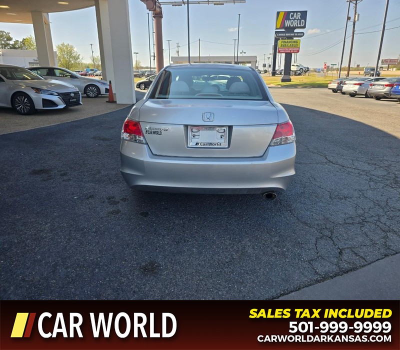 Honda Accord Sedan Vehicle Full-screen Gallery Image 5