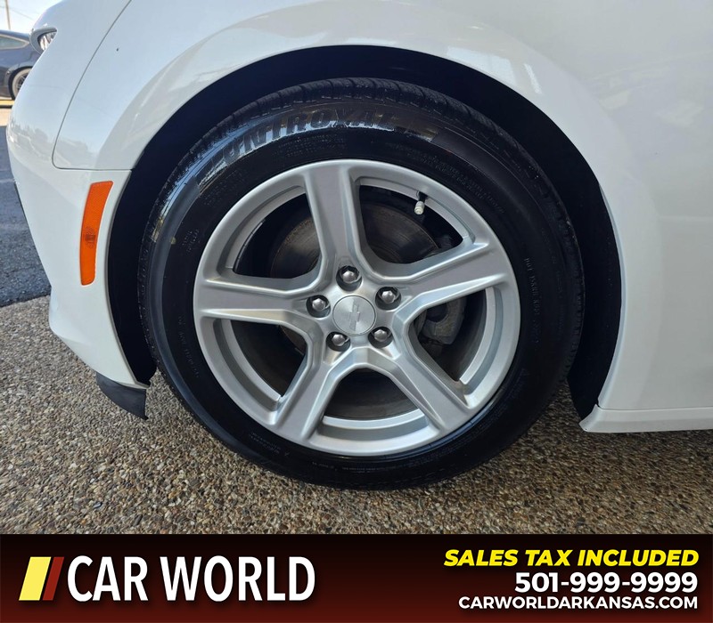 Chevrolet Camaro Vehicle Full-screen Gallery Image 6