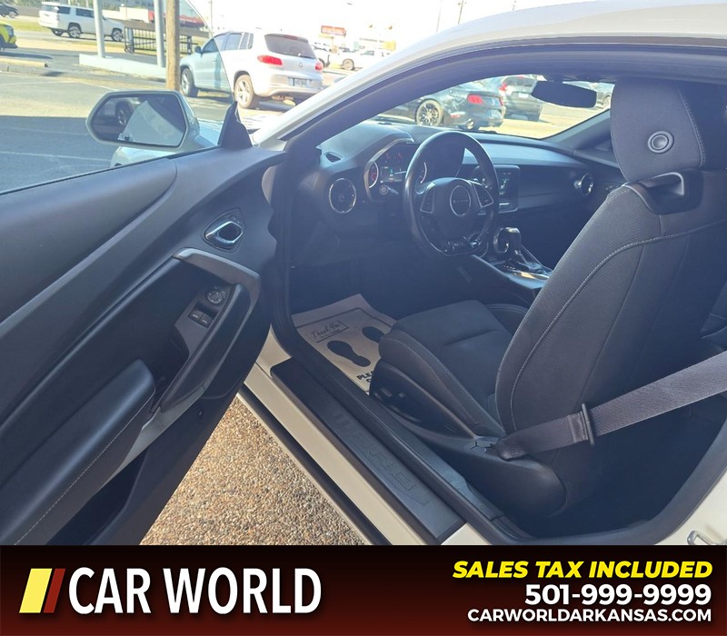 Chevrolet Camaro Vehicle Full-screen Gallery Image 7