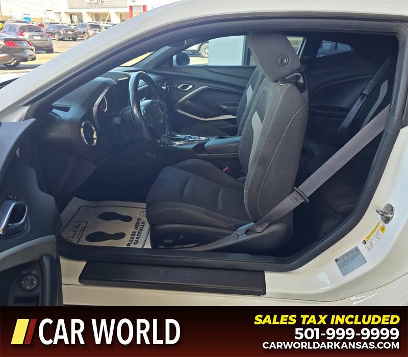 Chevrolet Camaro Vehicle Full-screen Gallery Image 8