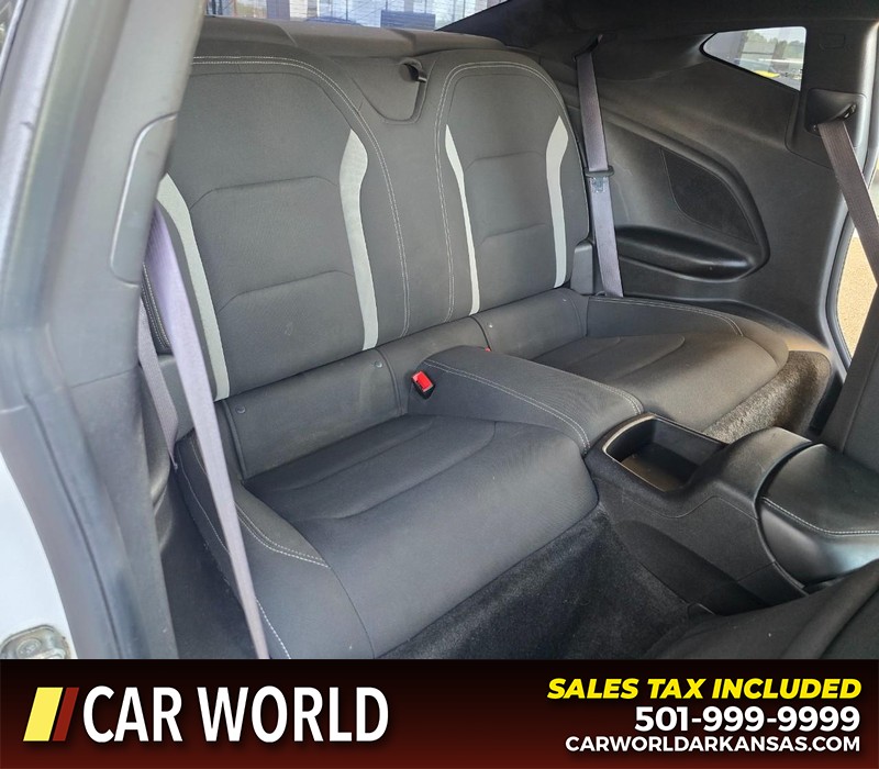 Chevrolet Camaro Vehicle Full-screen Gallery Image 11