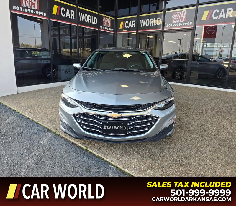 Chevrolet Malibu Vehicle Full-screen Gallery Image 2