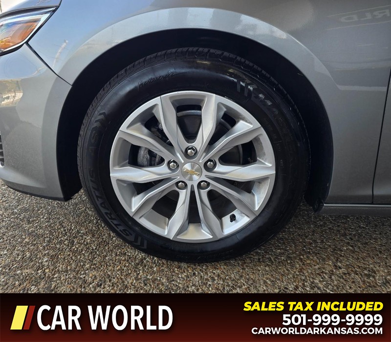 Chevrolet Malibu Vehicle Full-screen Gallery Image 6