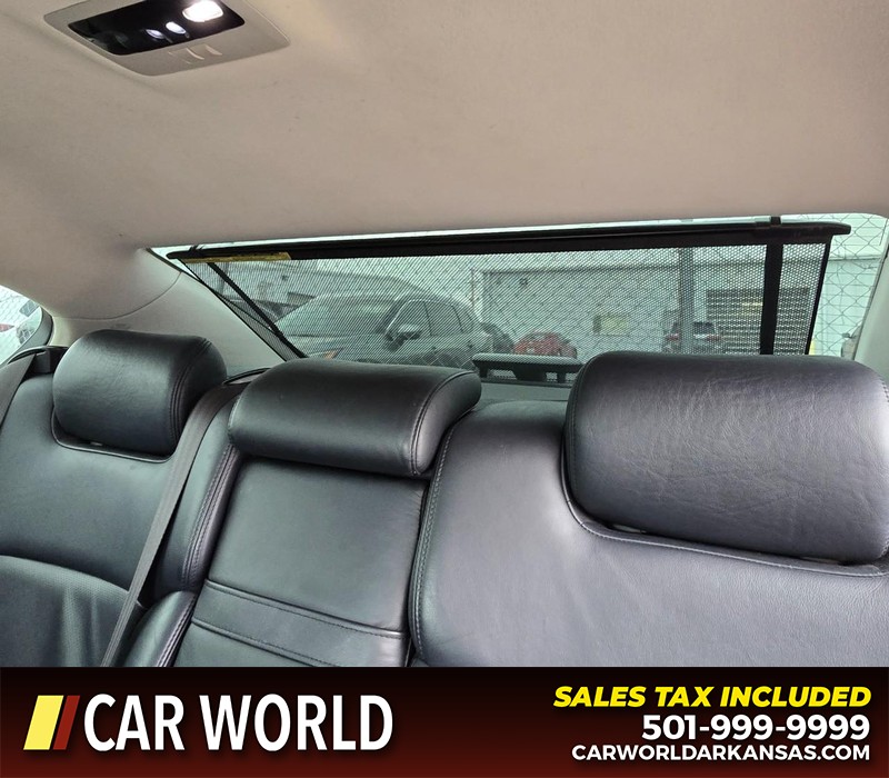 Lexus GS 350 Vehicle Full-screen Gallery Image 12