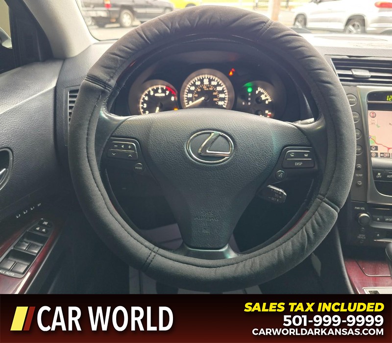 Lexus GS 350 Vehicle Full-screen Gallery Image 16