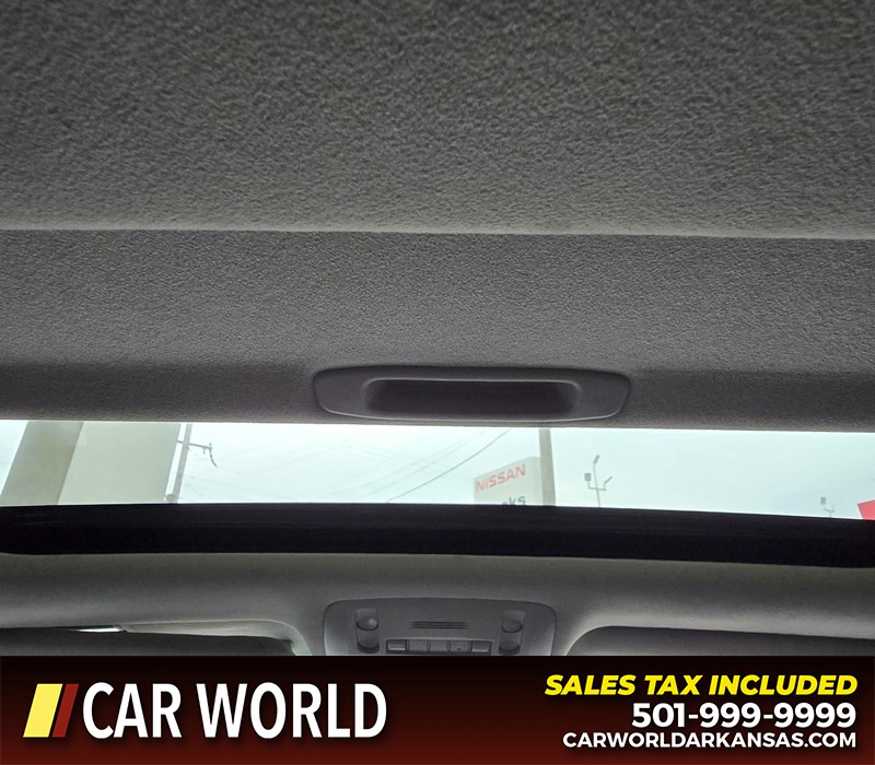 Lexus GS 350 Vehicle Full-screen Gallery Image 21