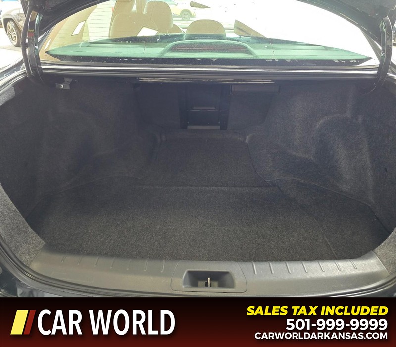 Honda Accord Sedan Vehicle Full-screen Gallery Image 13