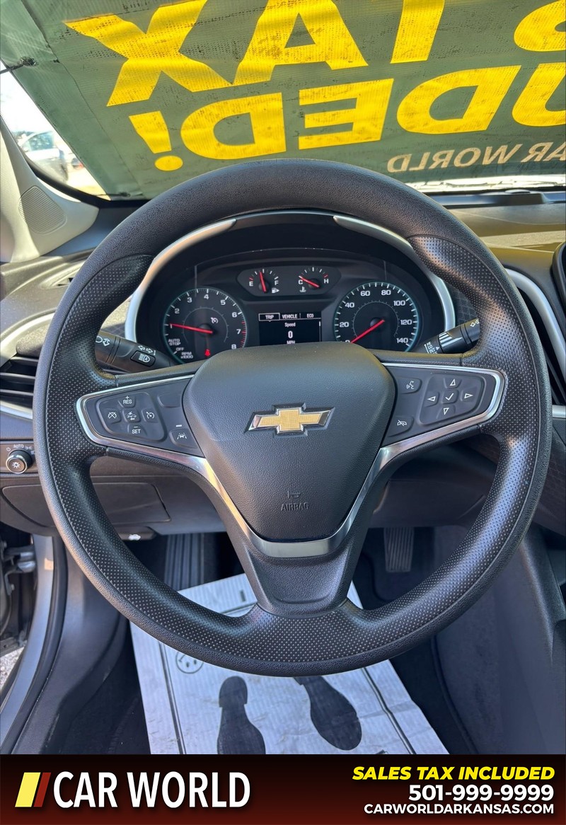 Chevrolet Malibu Vehicle Full-screen Gallery Image 19