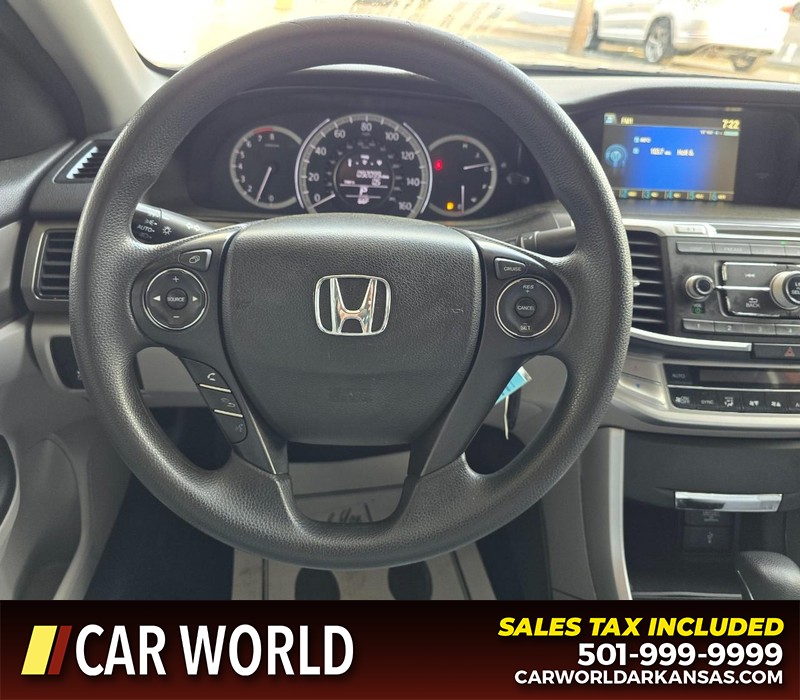 Honda Accord Sedan Vehicle Full-screen Gallery Image 14