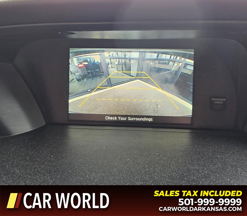 Honda Accord Sedan Vehicle Full-screen Gallery Image 18