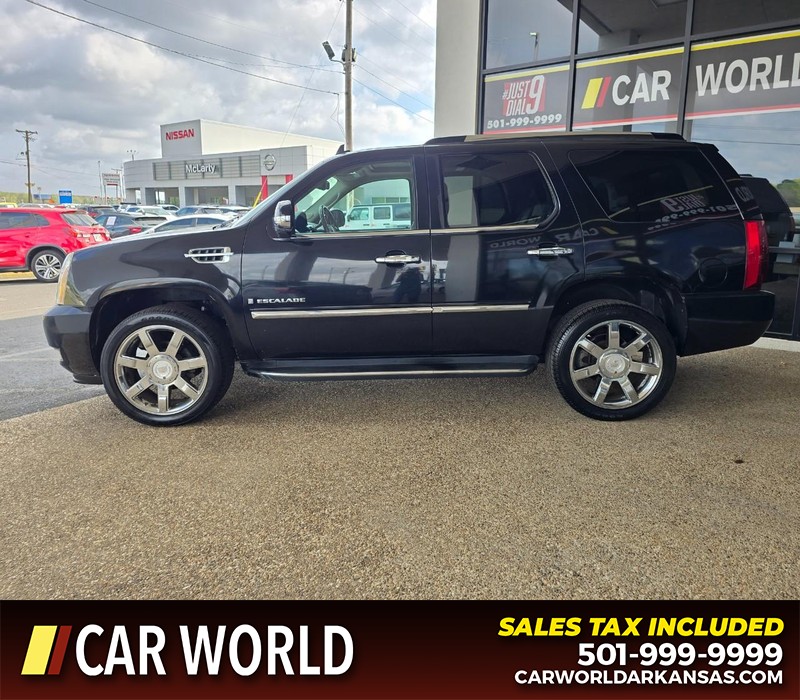 Cadillac Escalade Vehicle Full-screen Gallery Image 4