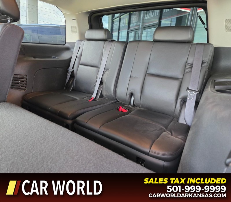 Cadillac Escalade Vehicle Full-screen Gallery Image 11