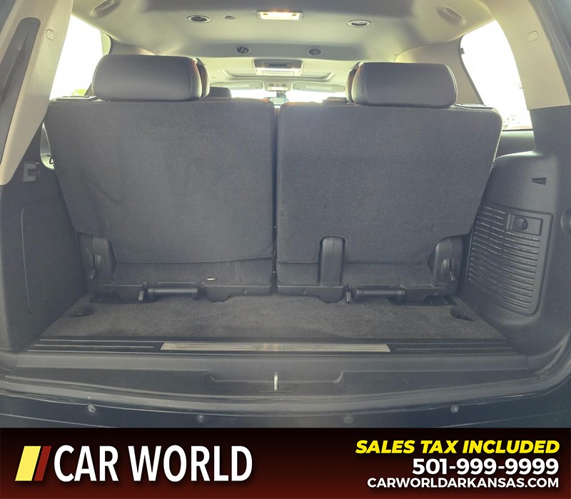 Cadillac Escalade Vehicle Full-screen Gallery Image 15