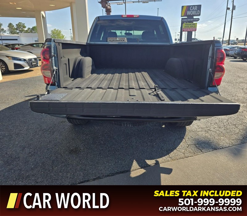 Chevrolet Silverado 1500 Classic Vehicle Full-screen Gallery Image 15