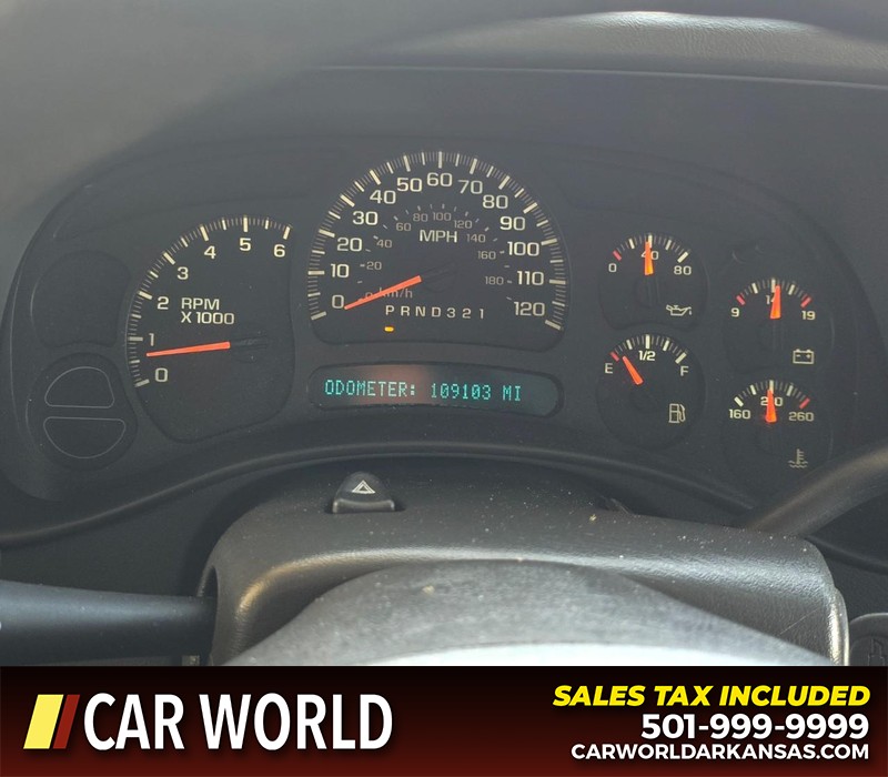 Chevrolet Silverado 1500 Classic Vehicle Full-screen Gallery Image 18