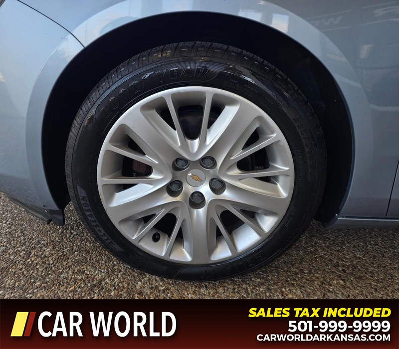 Chevrolet Impala Vehicle Full-screen Gallery Image 6