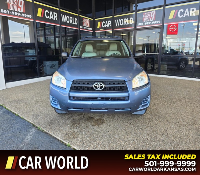 Toyota RAV4 Vehicle Full-screen Gallery Image 2