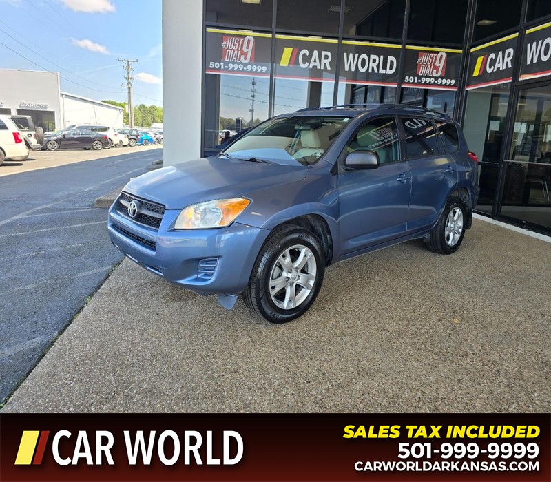 Toyota RAV4 Vehicle Full-screen Gallery Image 3