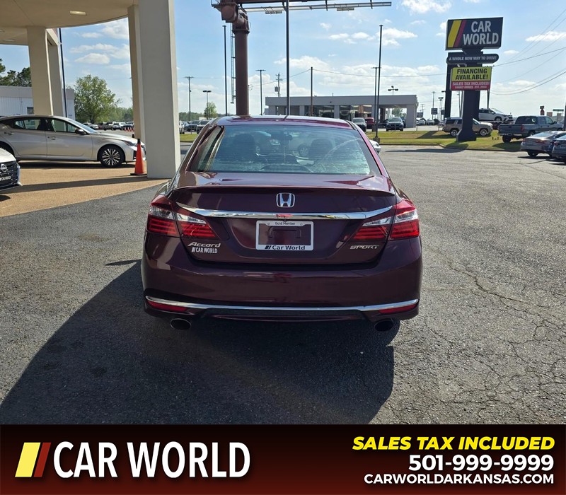 Honda Accord Sedan Vehicle Full-screen Gallery Image 5