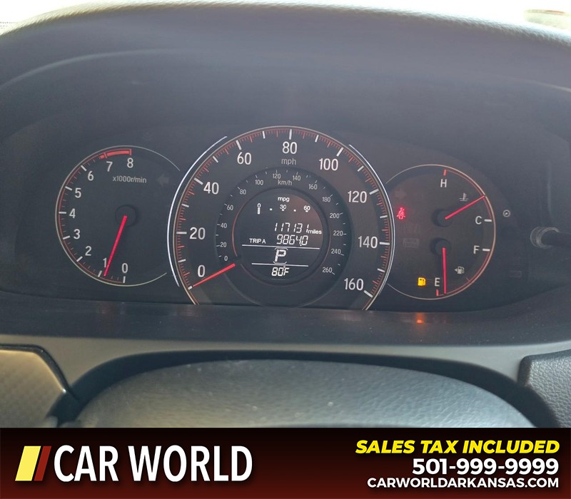 Honda Accord Sedan Vehicle Full-screen Gallery Image 17