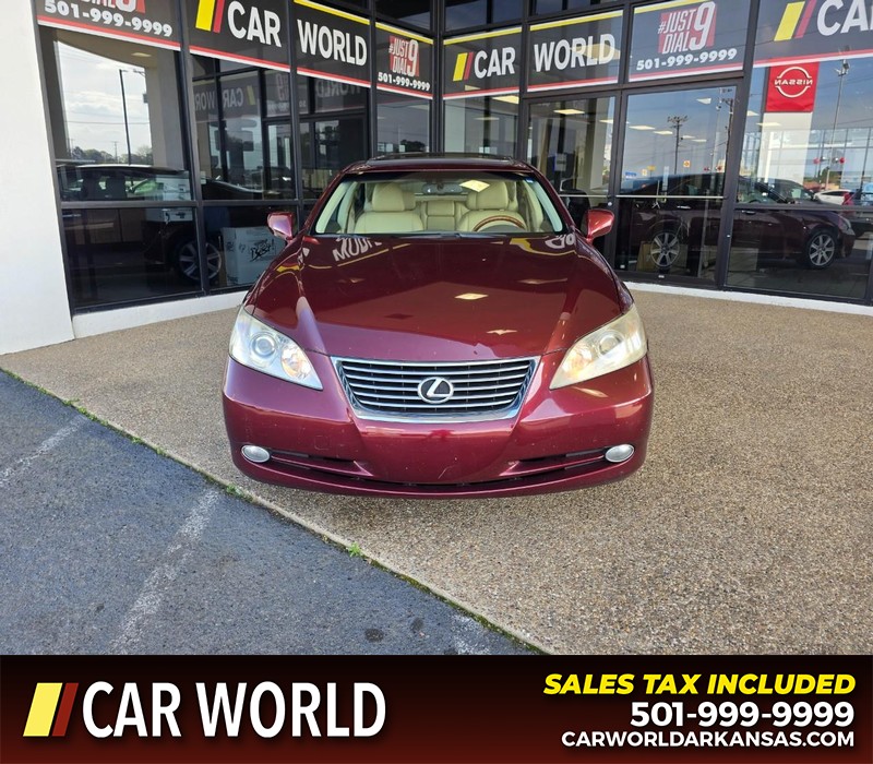 Lexus ES 350 Vehicle Full-screen Gallery Image 2