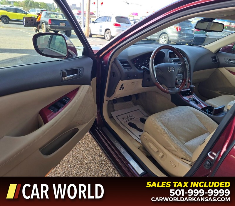 Lexus ES 350 Vehicle Full-screen Gallery Image 7