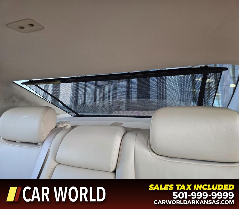 Lexus ES 350 Vehicle Full-screen Gallery Image 11