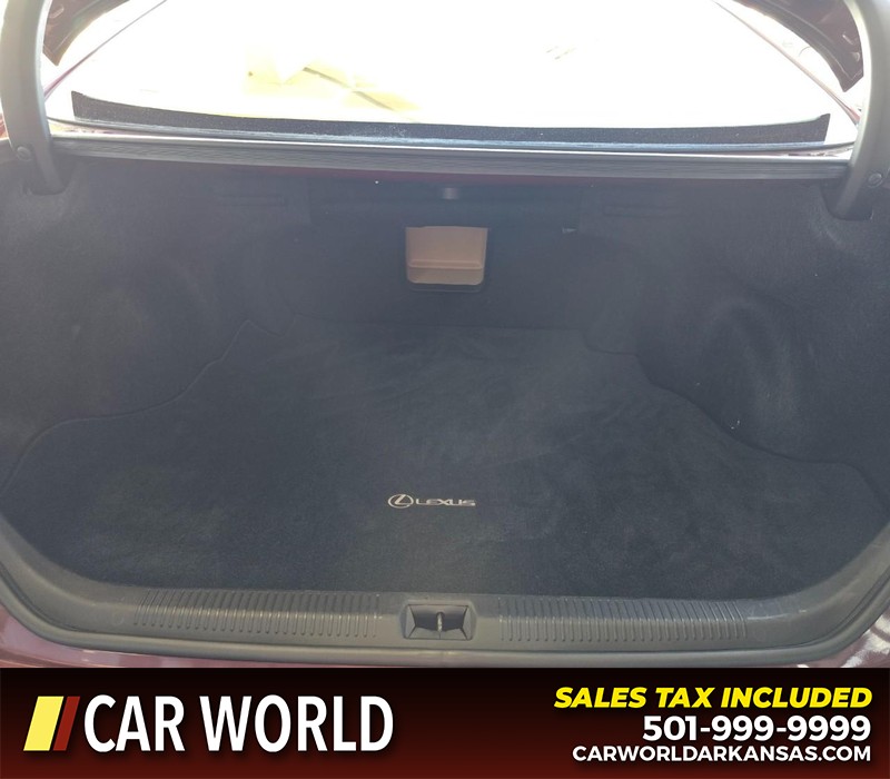 Lexus ES 350 Vehicle Full-screen Gallery Image 14