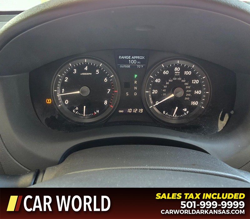 Lexus ES 350 Vehicle Full-screen Gallery Image 17