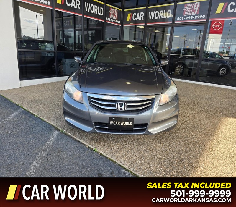 Honda Accord Sedan Vehicle Full-screen Gallery Image 2