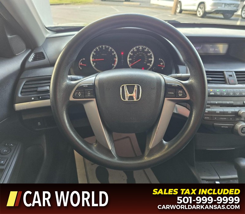 Honda Accord Sedan Vehicle Full-screen Gallery Image 14