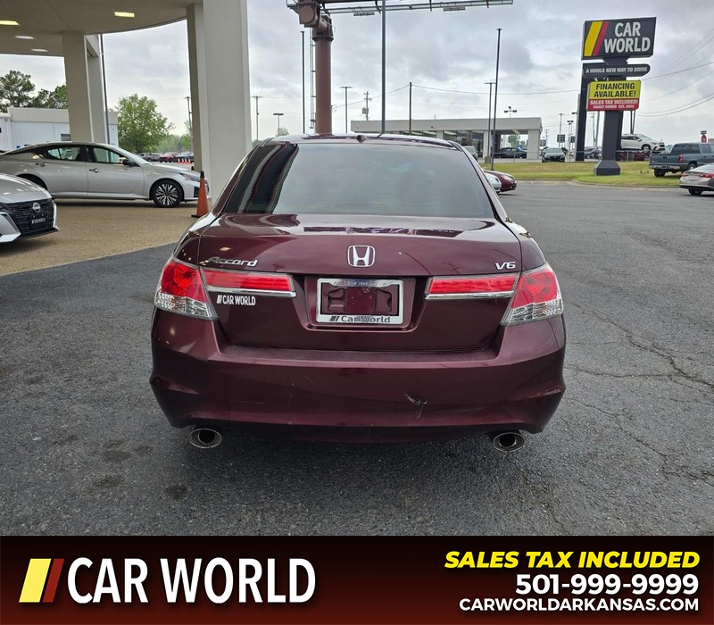 Honda Accord Sedan Vehicle Full-screen Gallery Image 5