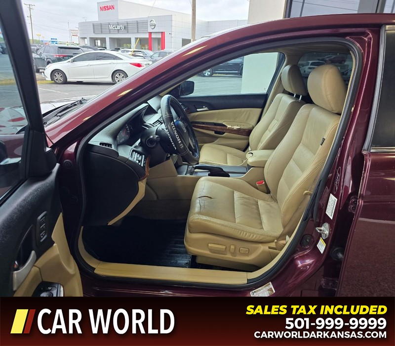 Honda Accord Sedan Vehicle Full-screen Gallery Image 8