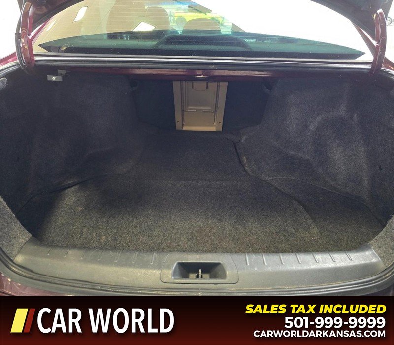 Honda Accord Sedan Vehicle Full-screen Gallery Image 13