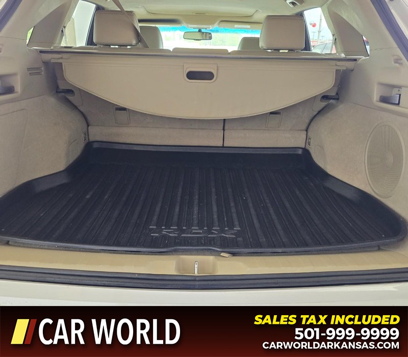 Acura RDX Vehicle Full-screen Gallery Image 13