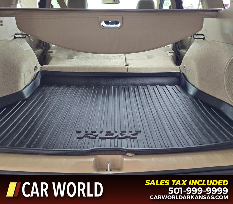 Acura RDX Vehicle Full-screen Gallery Image 14