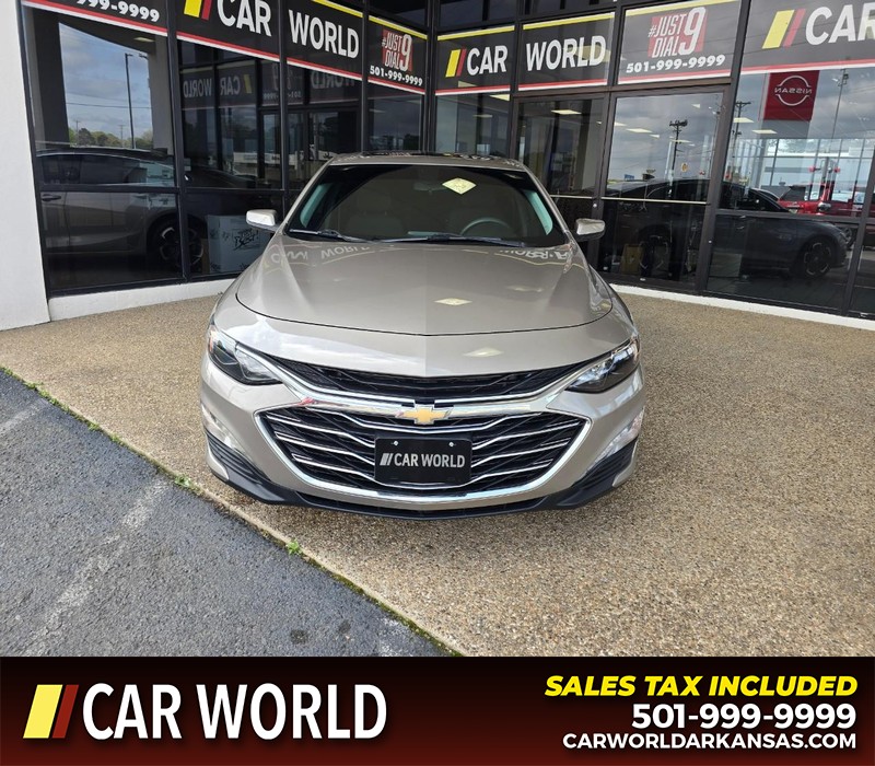 Chevrolet Malibu Vehicle Full-screen Gallery Image 2