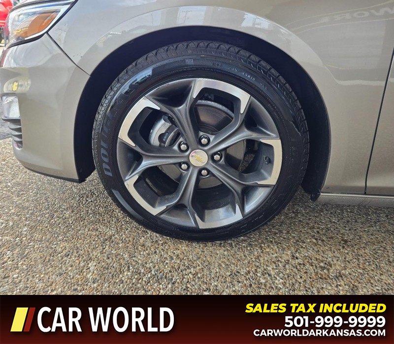 Chevrolet Malibu Vehicle Full-screen Gallery Image 6