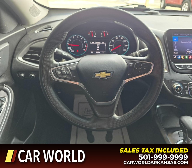 Chevrolet Malibu Vehicle Full-screen Gallery Image 15