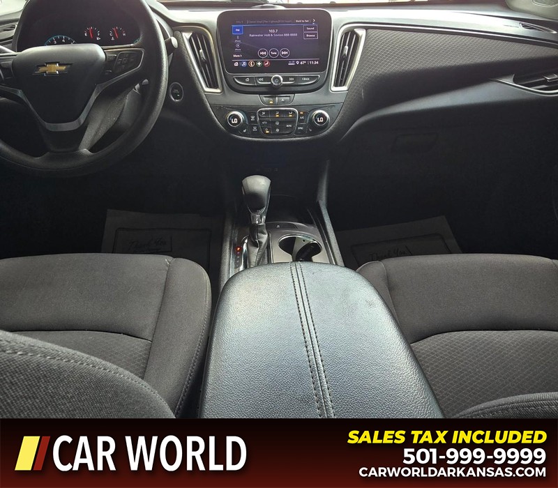 Chevrolet Malibu Vehicle Full-screen Gallery Image 18